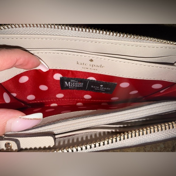 Kate Spade Cream Wallet with Minnie Mouse Design - Picture 11 of 15